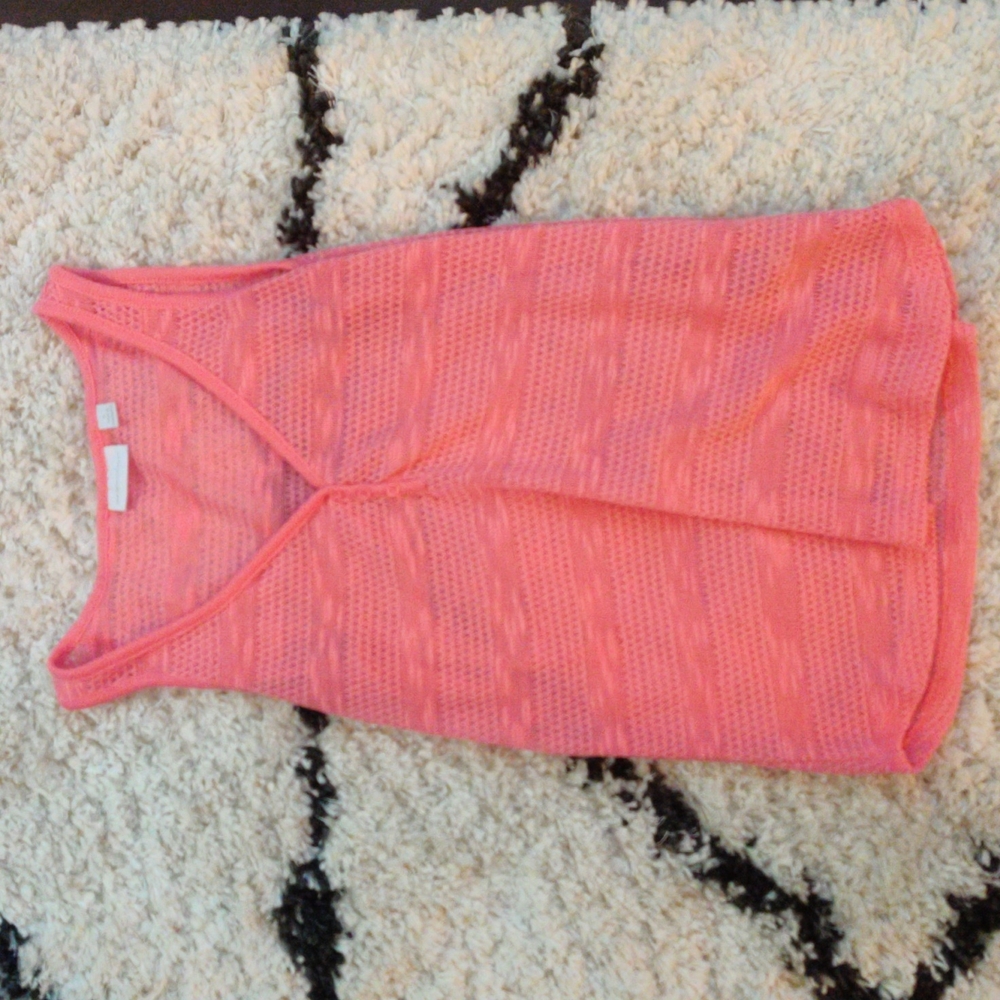 Pink mesh like tank
